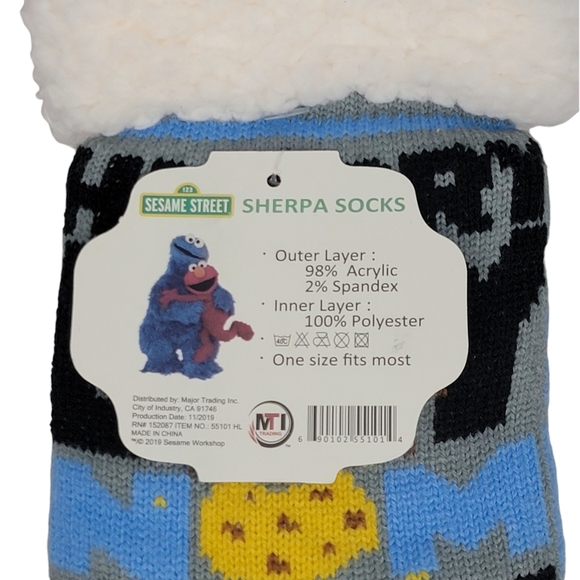 Sesame Street Cookie Monster Sherpa Non-Slip Socks 2019 - Picture 3 of 5